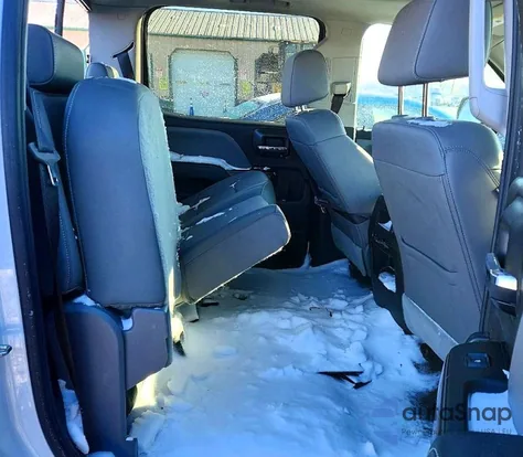 2018 GMC Sierra K1500 Slt z USA, uszkodzony, nr VIN 3GTU2NECXJG511644